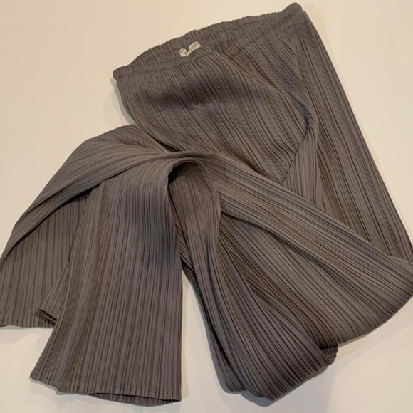 Issey Miyake Pleats Please Trousers - Picture 1 of 2